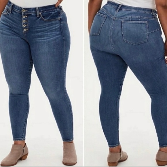 TORRID Jeans TUMMY CONTROL Bombshell Skinny Super Soft Plus Size 22 Regular NWT - Picture 2 of 5
